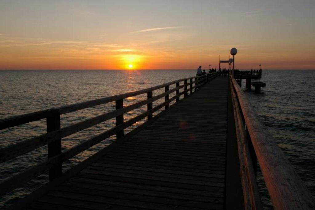 Fewo 08 Seemoewe Mit Blick Auf Salzhaff Und Ostsee Rerik Extérieur photo